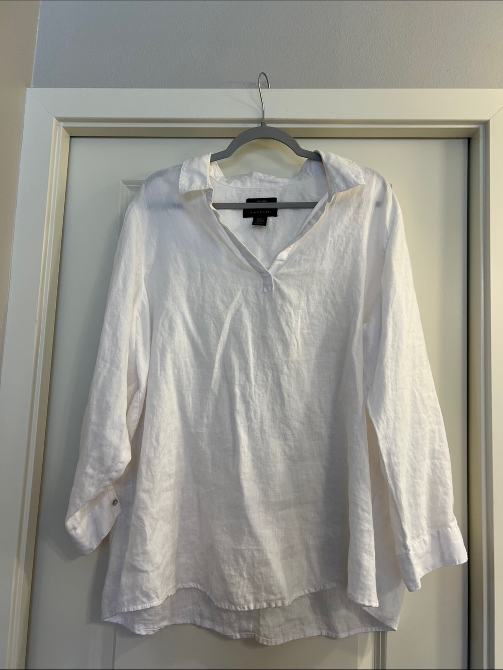 Tahari White Linen V-Neck Tunic Blouse